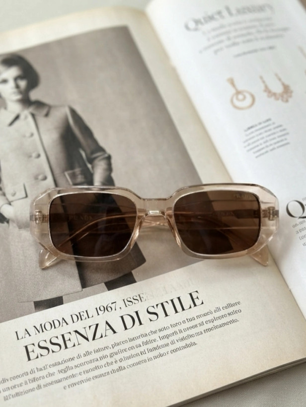عینک آفتابی PRADA مدل milano/کد ۱۲۱